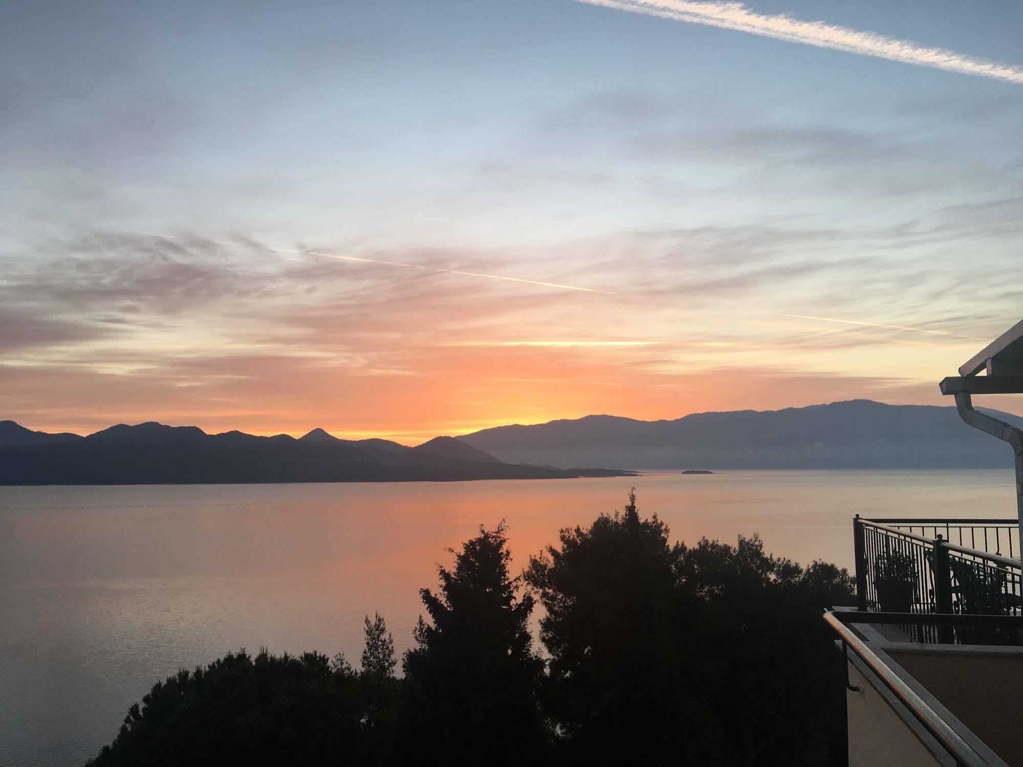 Aliki Hotel Nikiana Luaran gambar